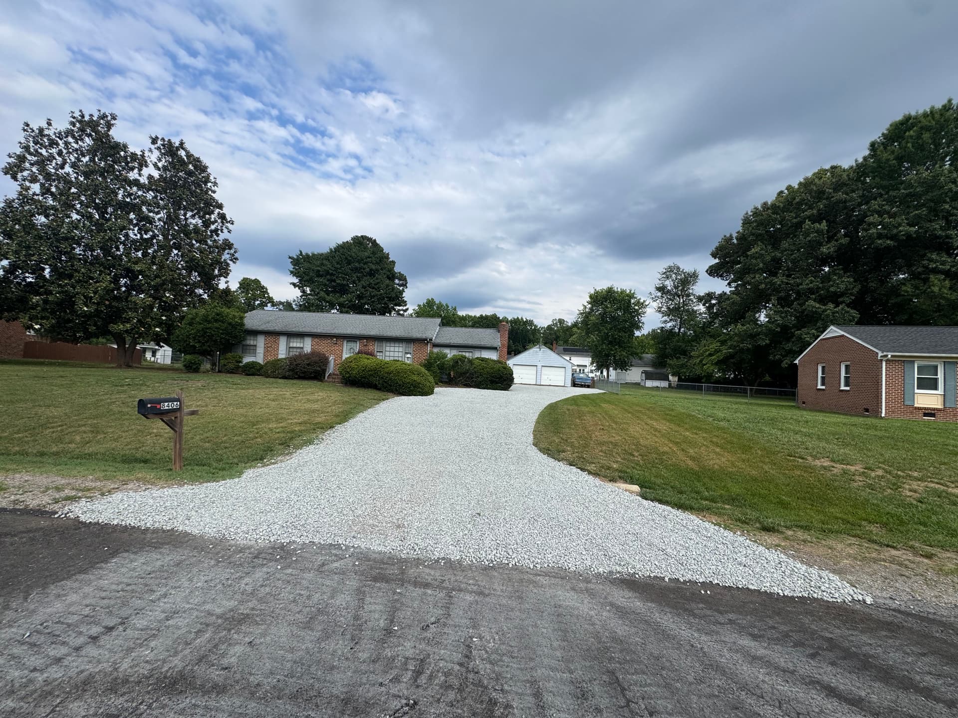 Gallery photos for Rutted Gravel Driveway Gets a Full Refresh: Image #3