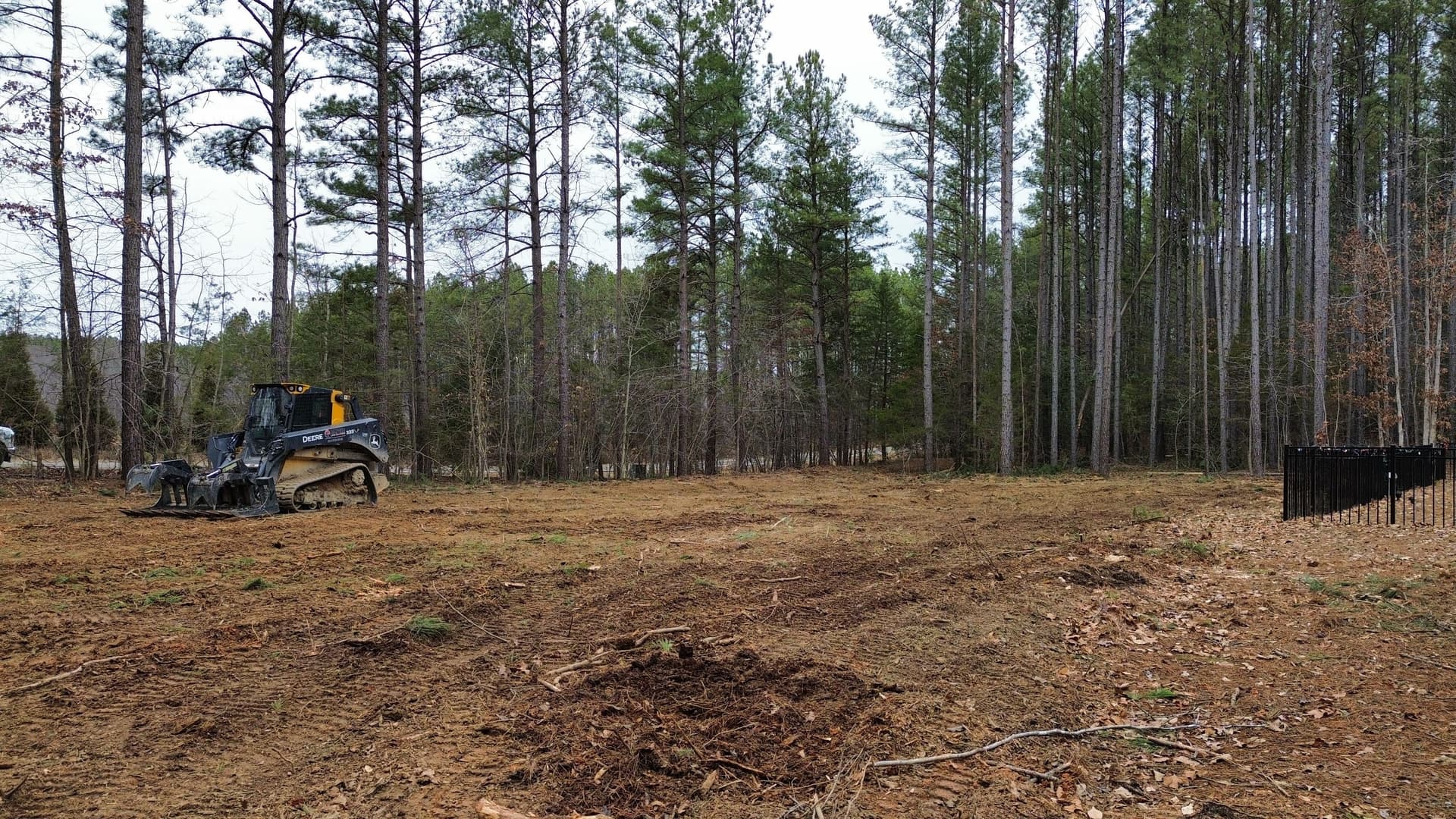 Gallery photos for Expanding Yard Spaces with Skilled Land Clearing: Image #3